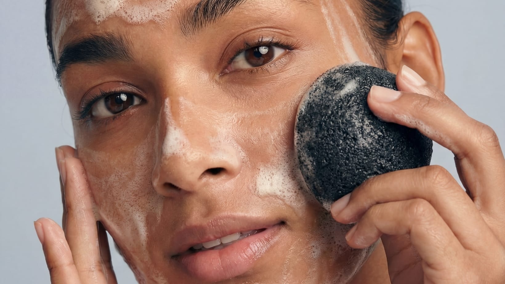 Comment restaurer sa barrière cutanée : Le guide scientifique pour une peau apaisée