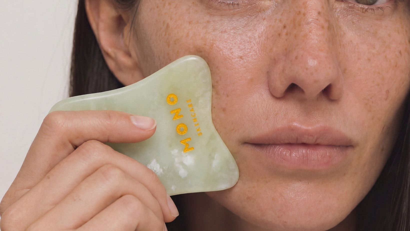 Routine beauté pour se sentir plus jeune : Le guide d'une peau revitalisée en 2026