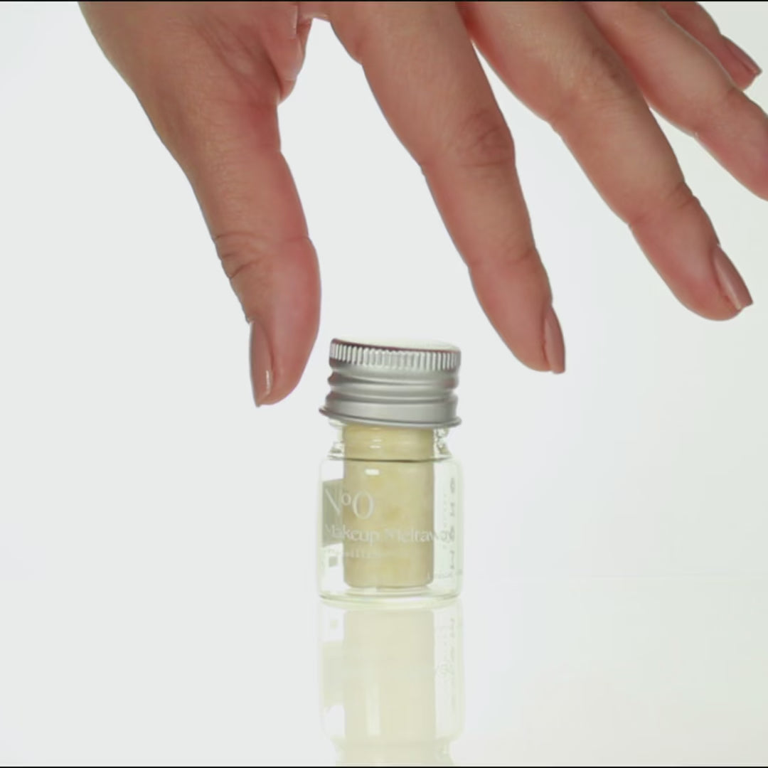 Tutoriel vidéo MONO – préparation du démaquillant visage à partir des comprimés rechargeables