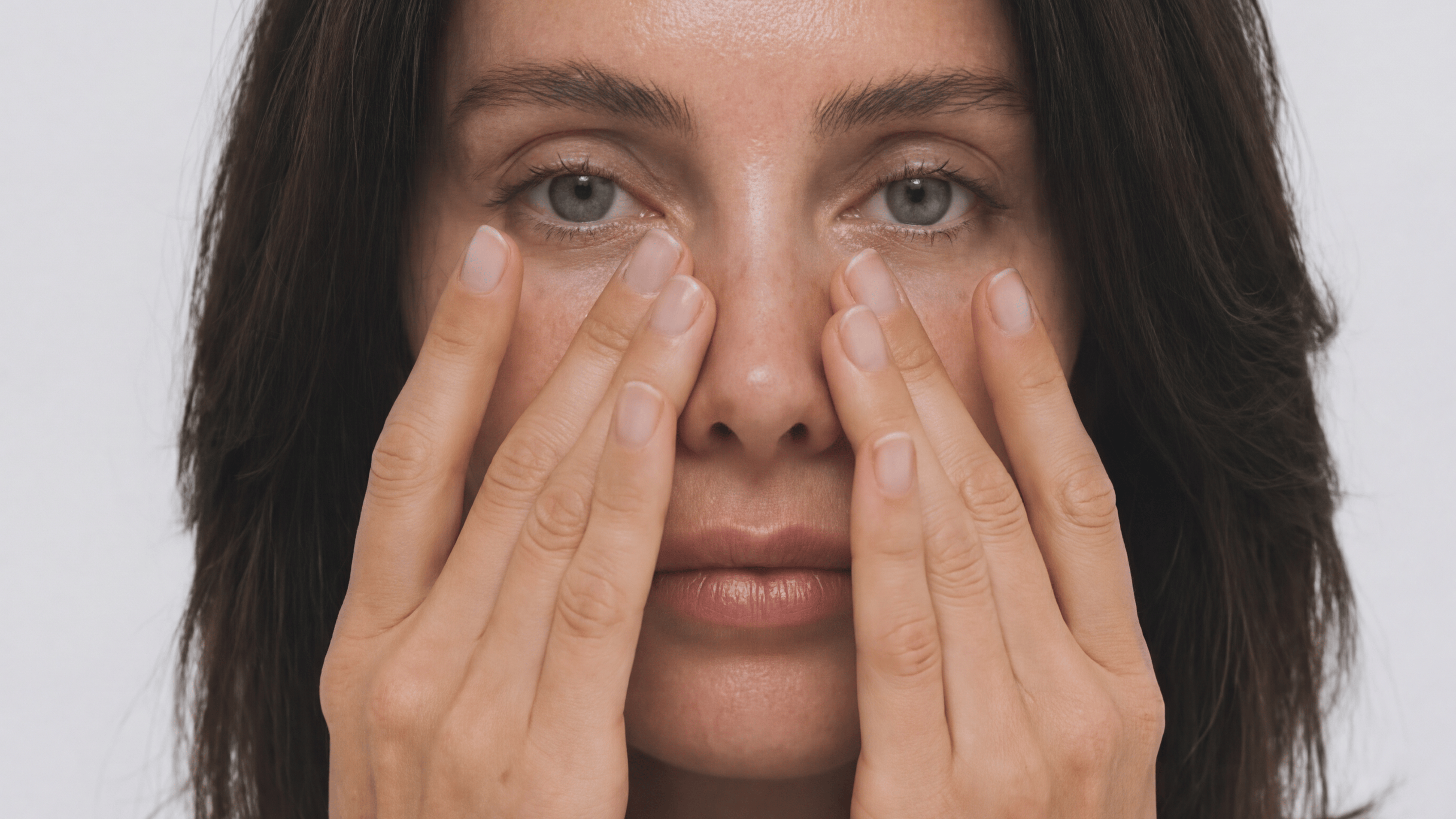 Soin anti-relâchement visage : Le guide expert pour une peau ferme en 2026